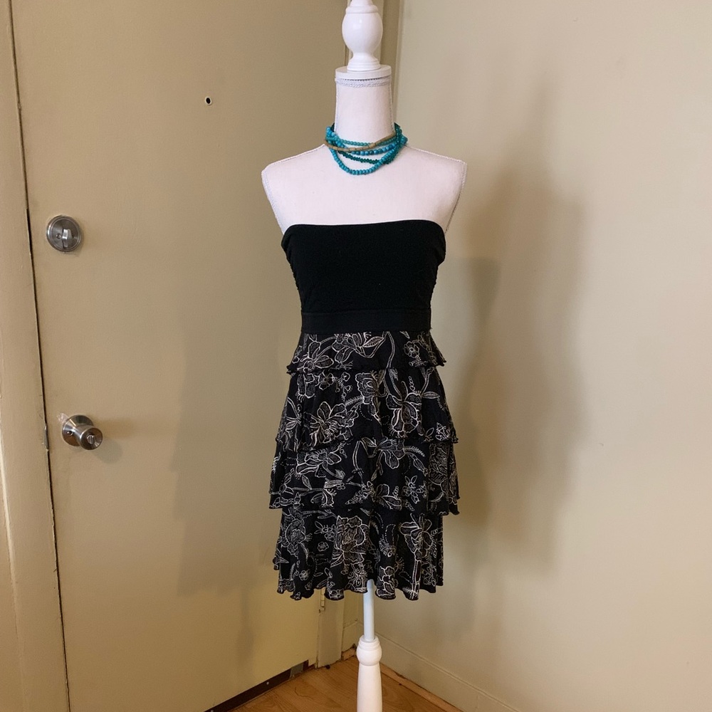 Express Strapless Dress with Tiered Skirt